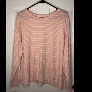 Scoop neck long sleeve stripe shirt